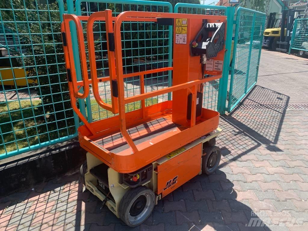 JLG 1230ES      V-3373 Ascensoare verticale catarg