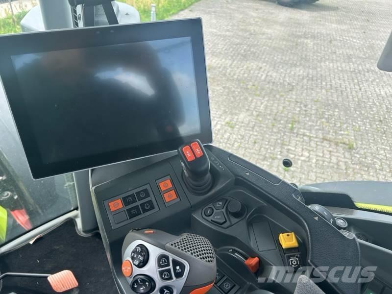 CLAAS Axion 960 Tractoare