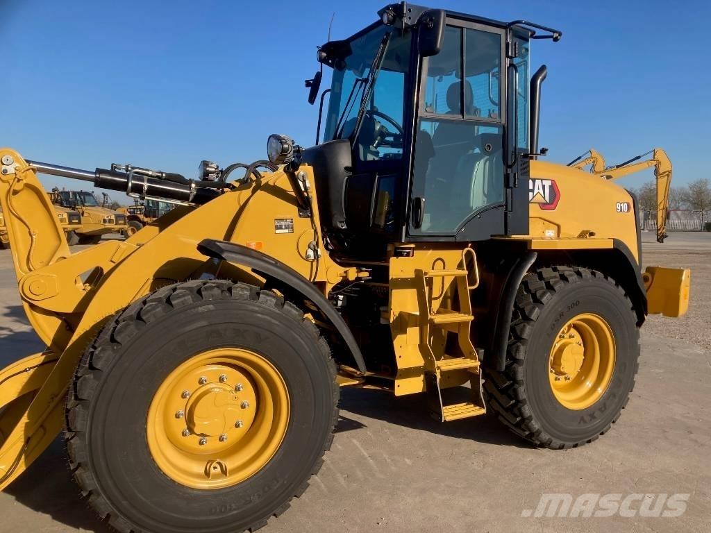 CAT 910 Incarcator pe pneuri