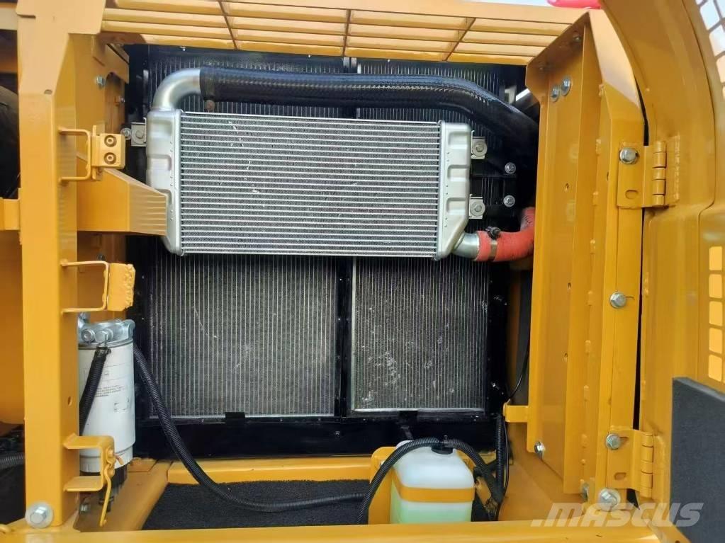 CAT 320D2L Excavatoare pe șenile
