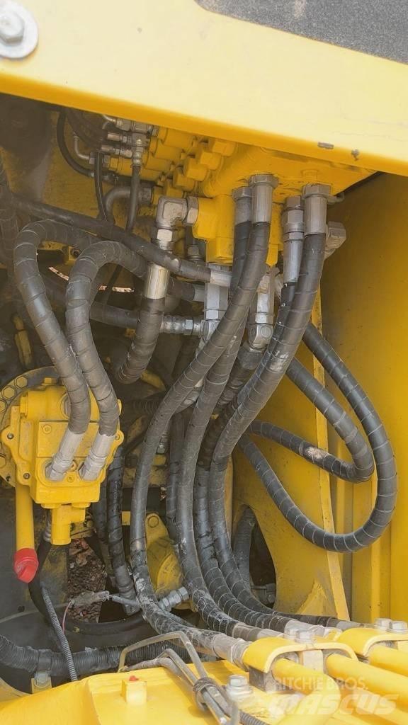 Komatsu PC 130-8 Excavatoare pe șenile
