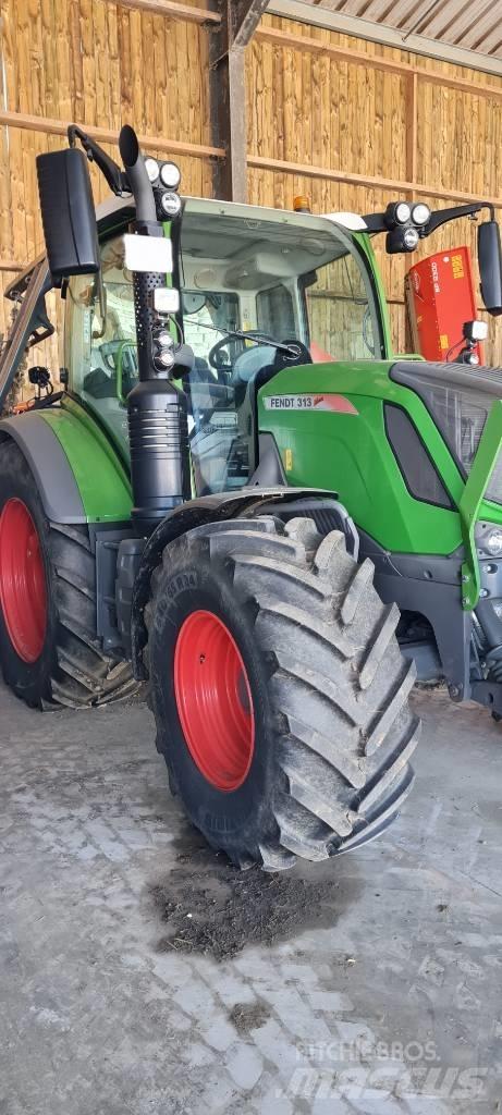 Fendt 313 Profi Plus Tractoare