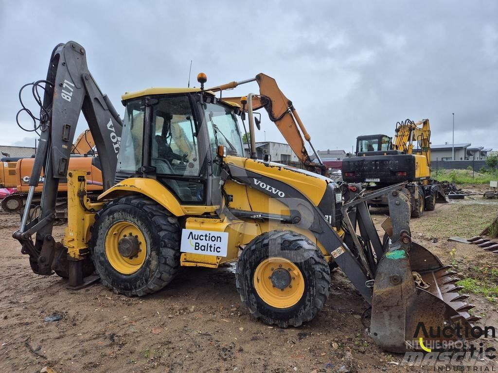 Volvo BL 71 Buldoexcavatoare