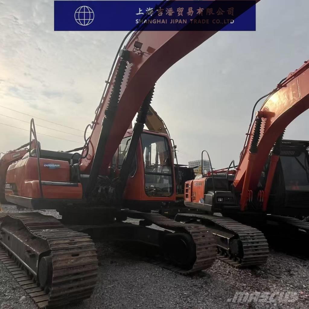 Doosan DH 300 Excavatoare pe șenile
