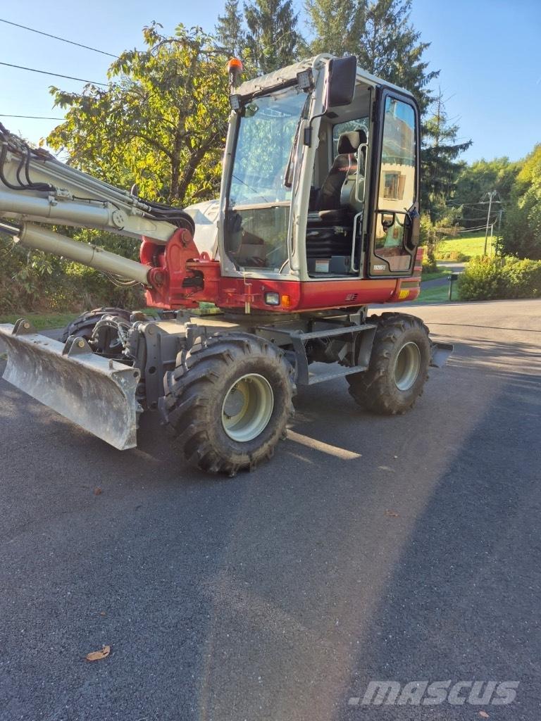 Takeuchi TB 295 W Excavatoare cu roti