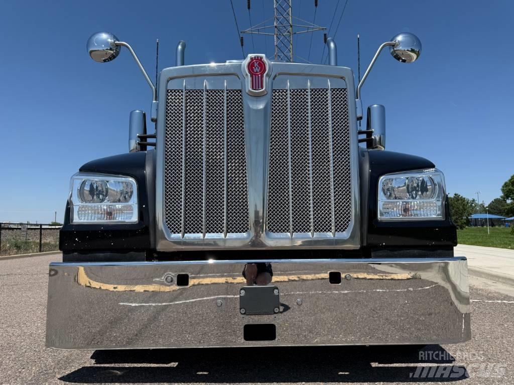 Kenworth W 990 Autotractoare