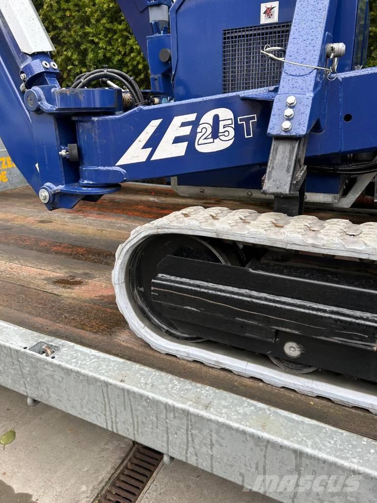 Teupen Leo 25T Nacele cu brat telescopic