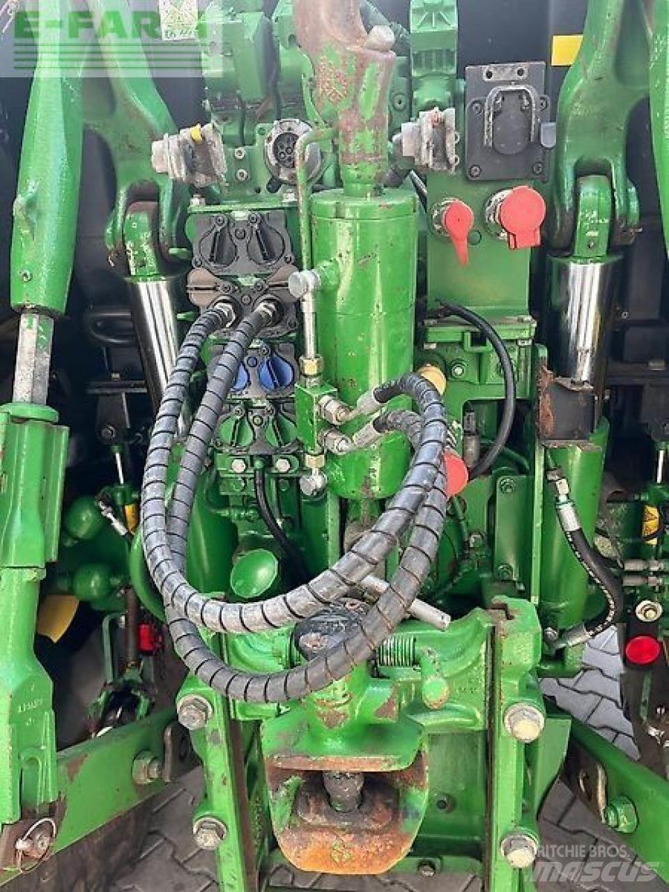 John Deere 6155 r Tractoare