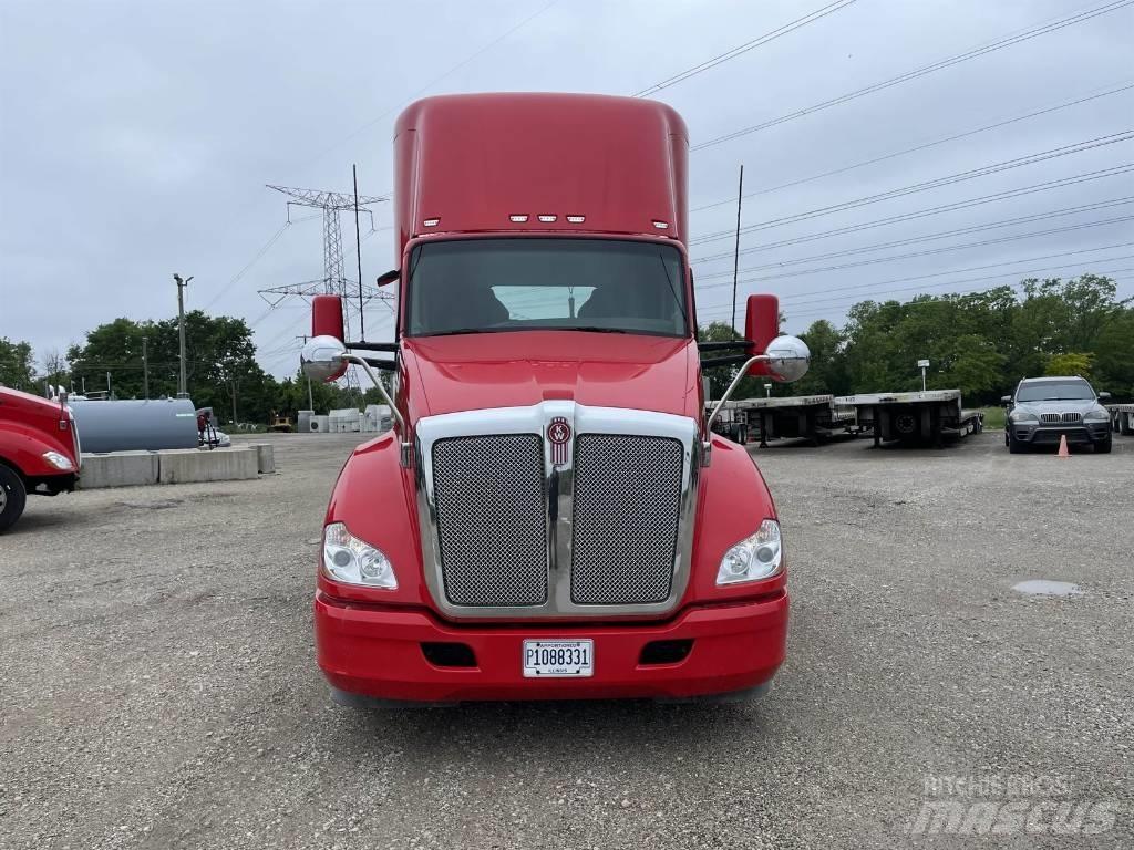 Kenworth T 680 Autotractoare