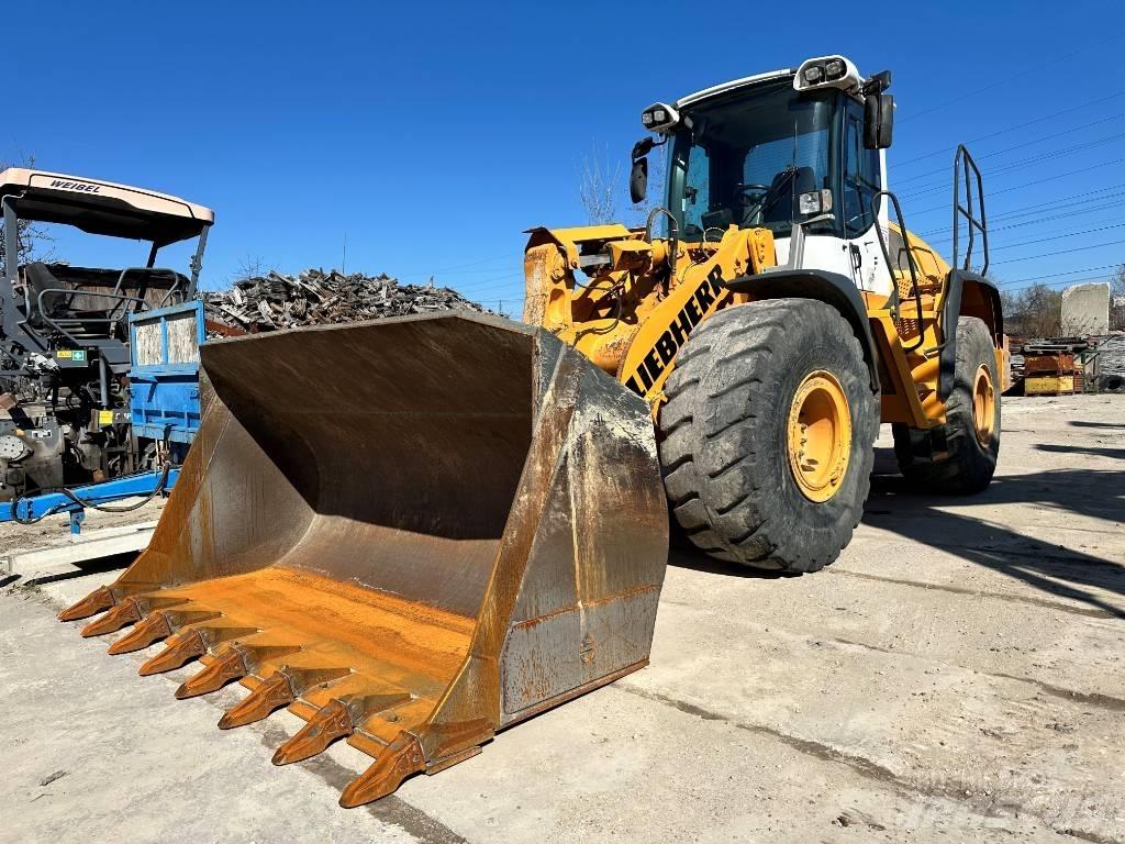 Liebherr L 550 Incarcator pe pneuri
