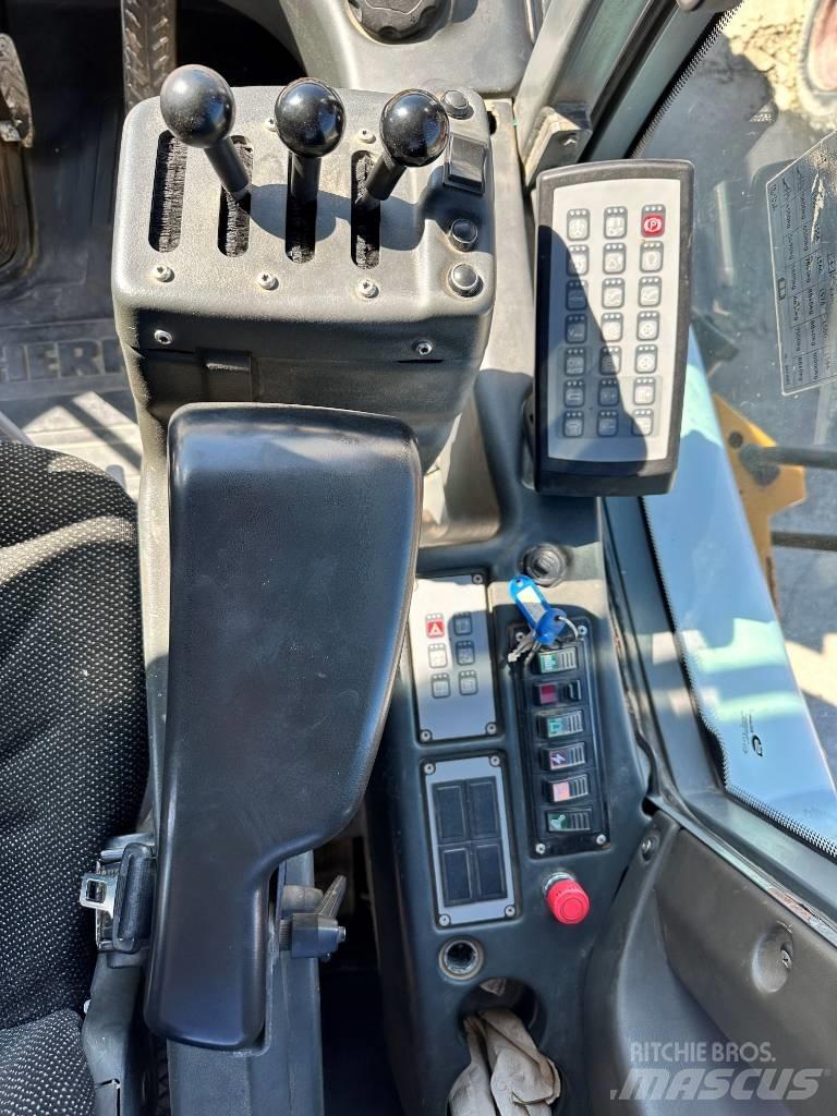 Liebherr L 550 Incarcator pe pneuri