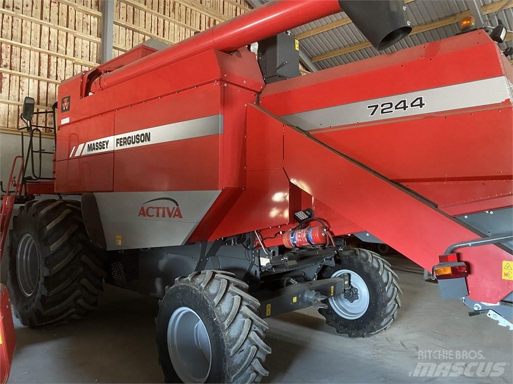 Massey Ferguson 7244 Combine de secerat