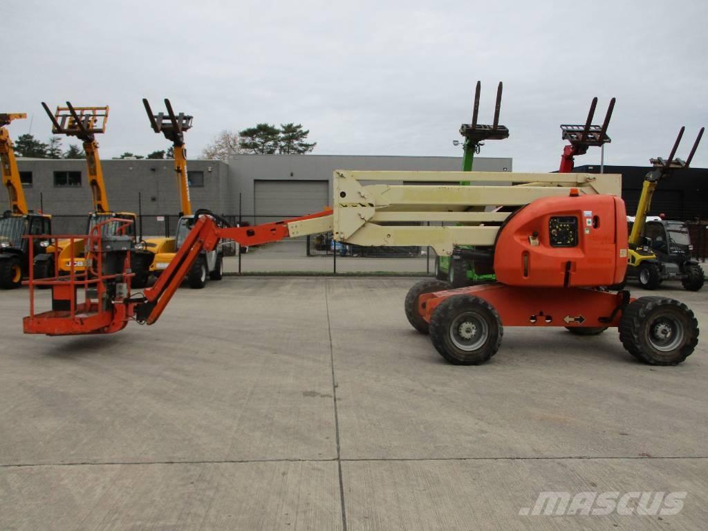 JLG 510 AJ (048) Nacele compacte autopropulsante