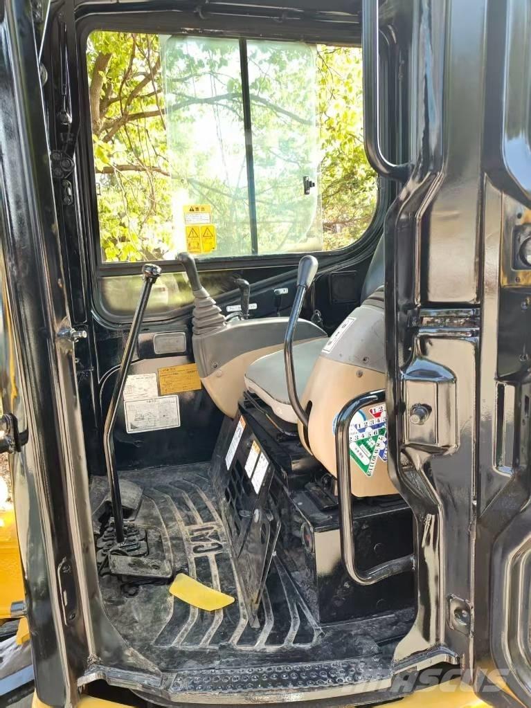 CAT 304 CR Mini excavatoare < 7t