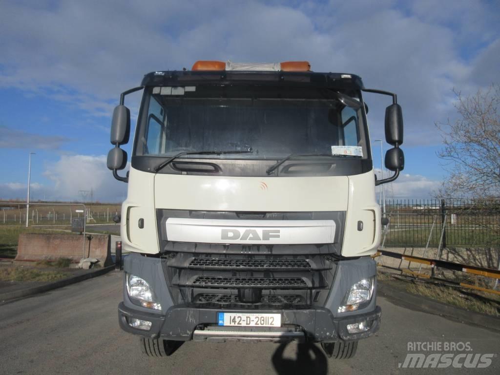 DAF CF370 Camioane cu macara