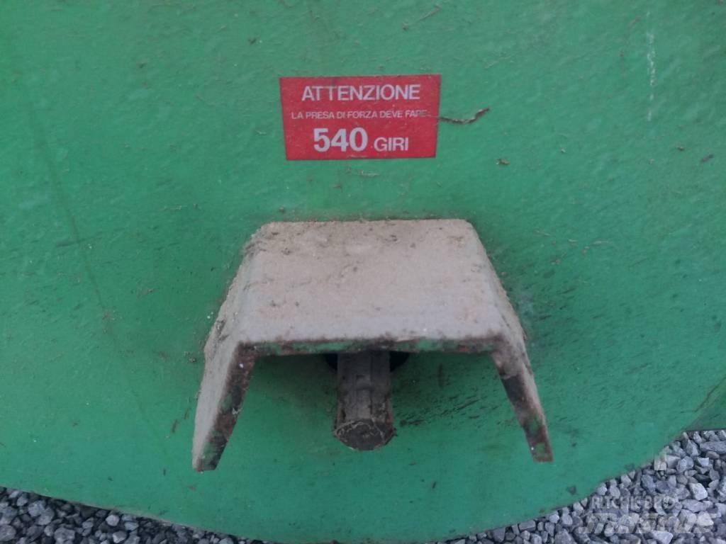  Strahl  700 Utilaje agricole - Altele