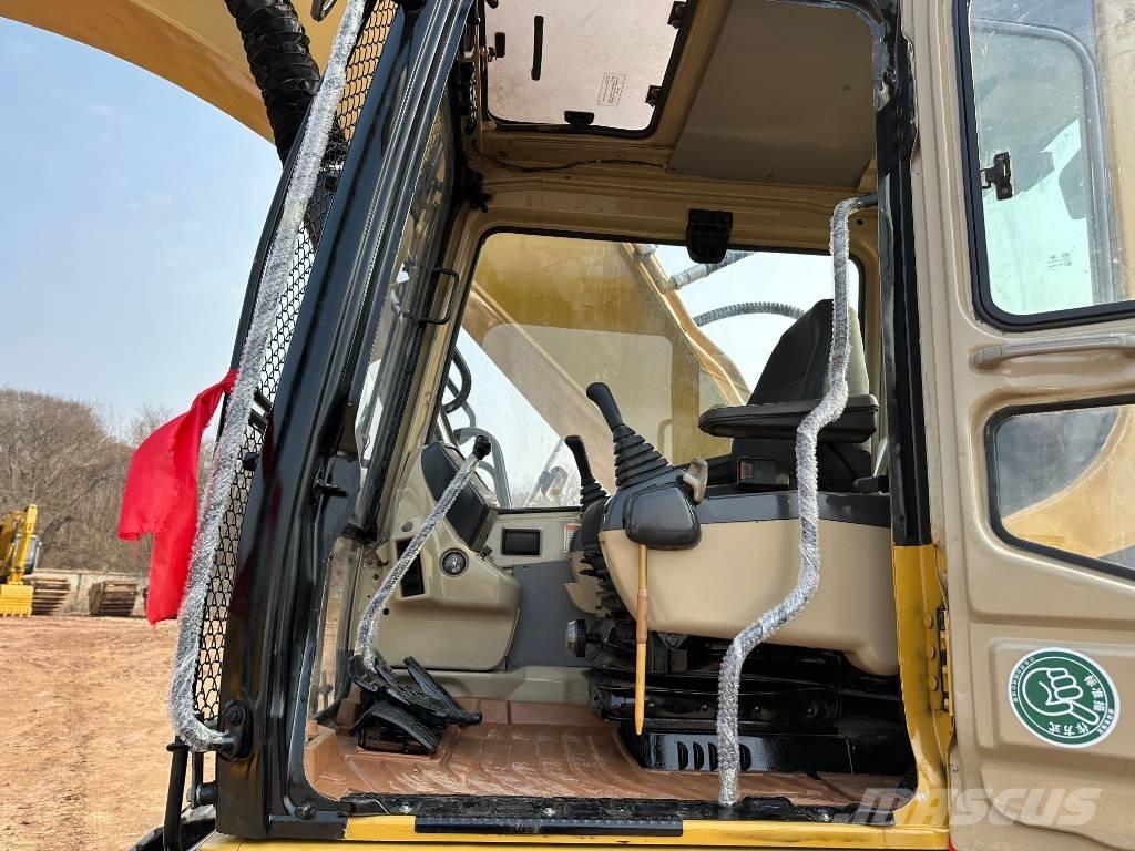 CAT 330BL Excavatoare pe șenile
