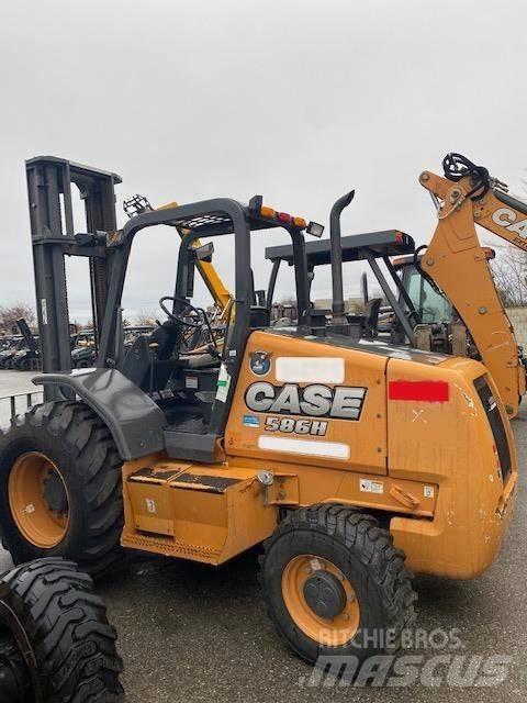 CASE 586H Masini de teren dificil