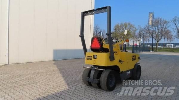 Sakai TS 160 Cilindri compactori cu roti