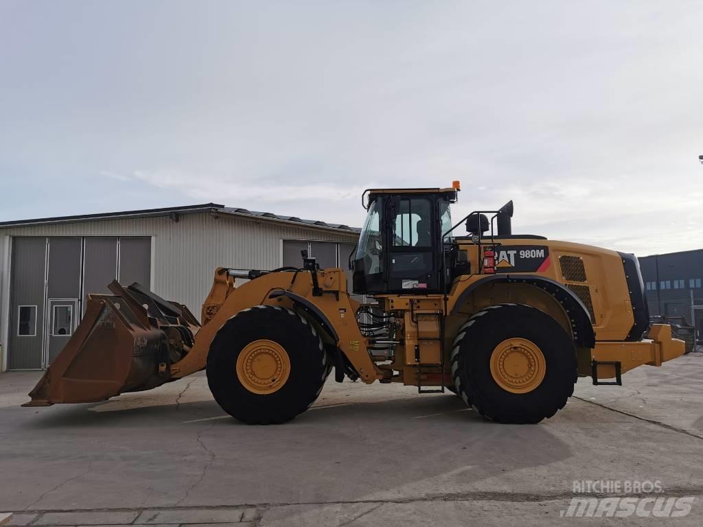 CAT 980M Incarcator pe pneuri