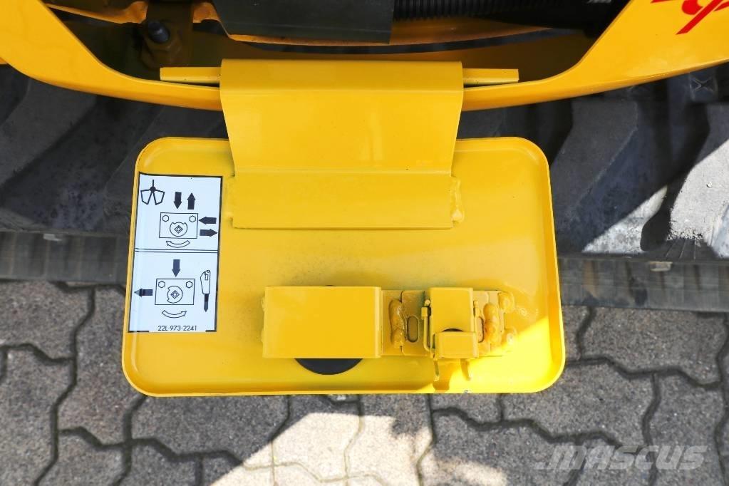 Komatsu PC 25 MR5 Mini excavatoare < 7t