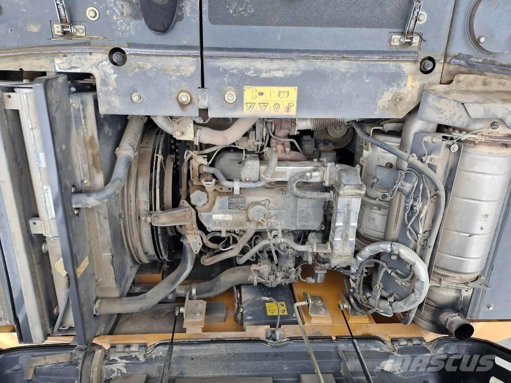 CASE CX 210 D Excavatoare pe șenile

