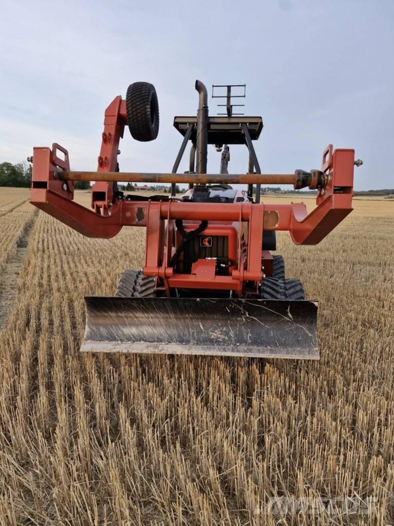 Ditch Witch RT 80 Excavatoare de santuri