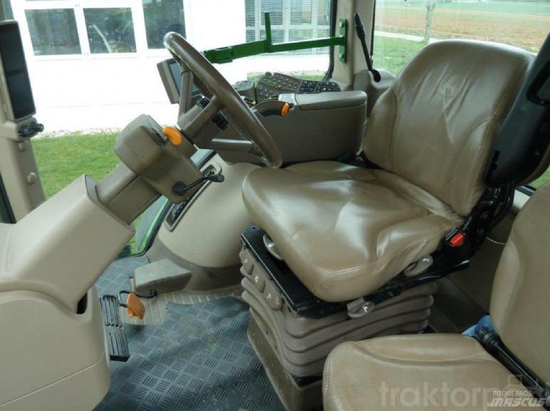 John Deere 7230R Tractoare