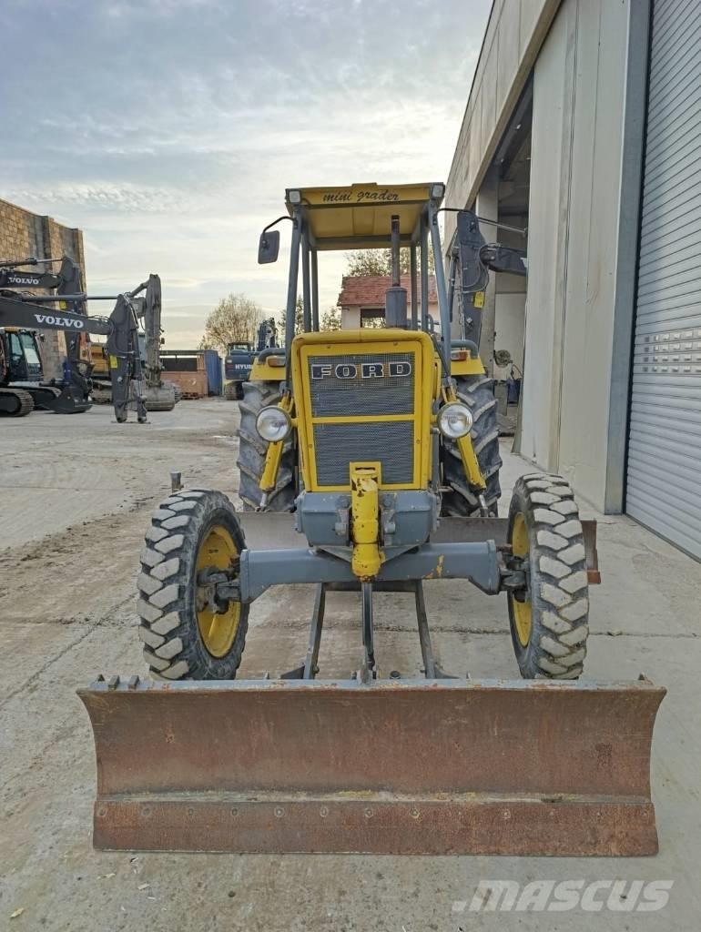 Ford Minigrader Gredere