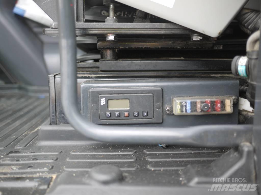 Komatsu PW 160-8 Excavatoare cu roti