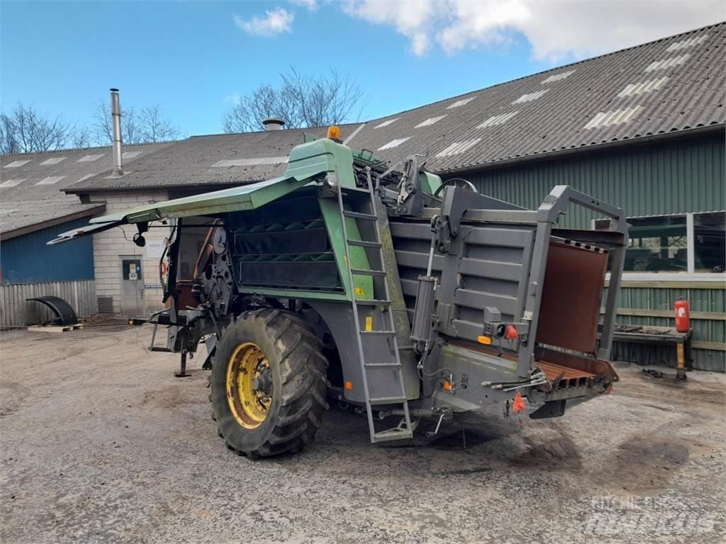 Fendt 12130N Tractoare
