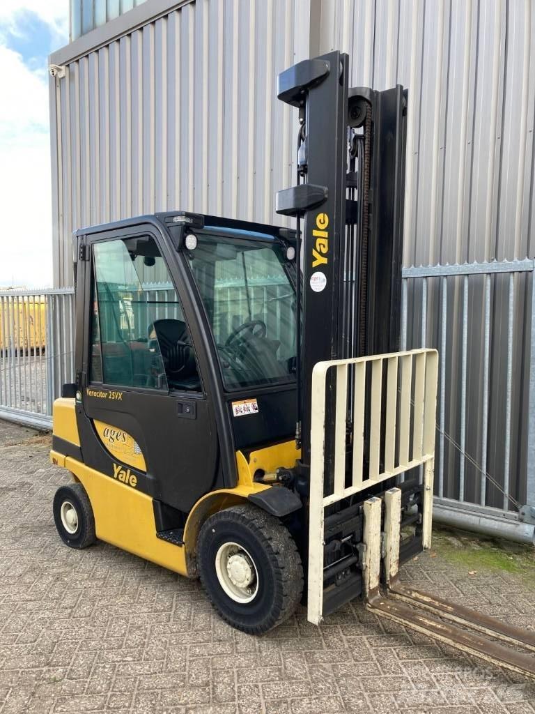 Yale GLP25VX Stivuitor GPL