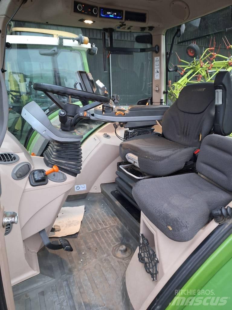 Fendt 718 Vario Tractoare