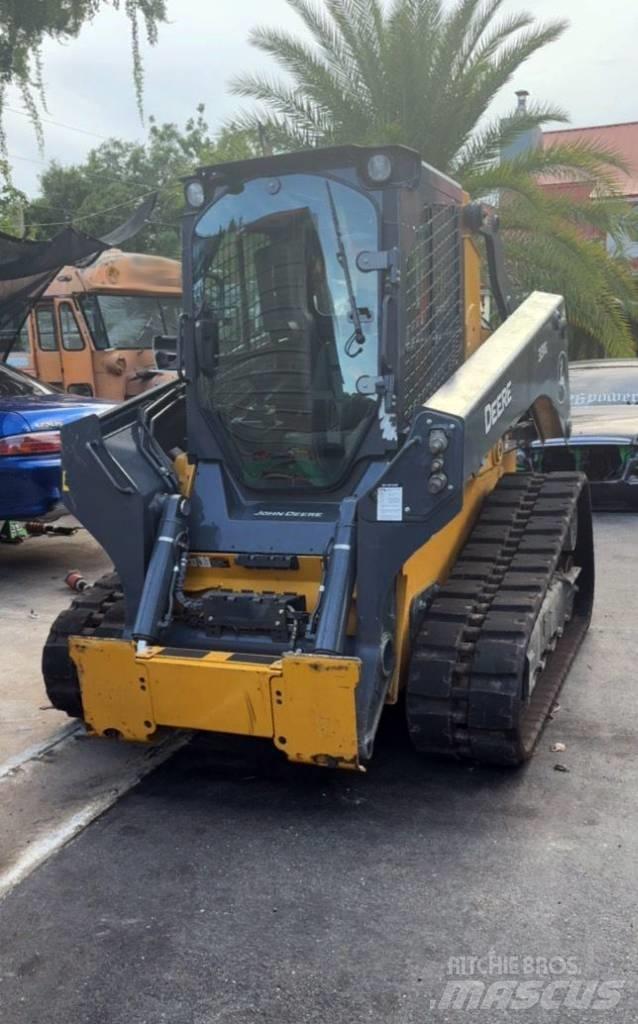 John Deere 331G Mini incarcator