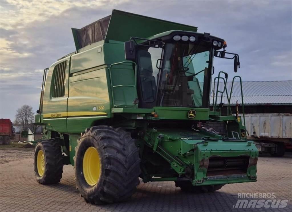 John Deere T560 Combine de secerat