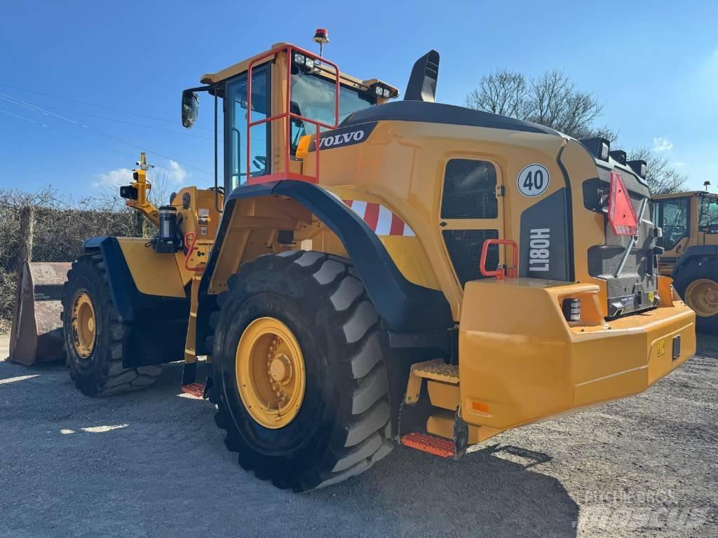 Volvo L 180 H Incarcator pe pneuri