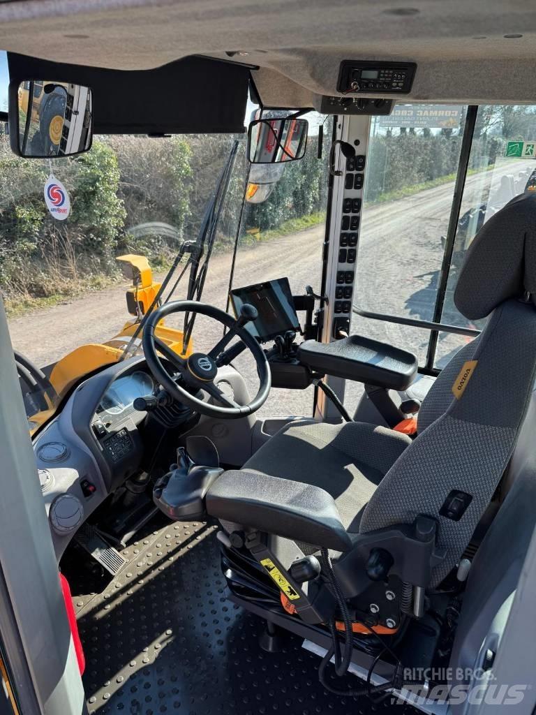 Volvo L 180 H Incarcator pe pneuri