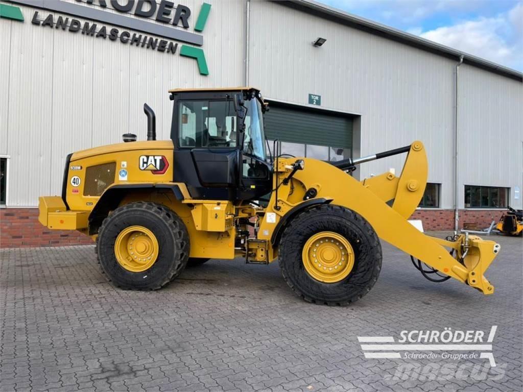 CAT 938 HL Incarcator pe pneuri