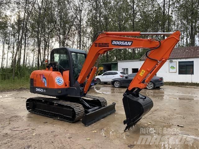 Doosan DH60-7 Mini excavatoare < 7t