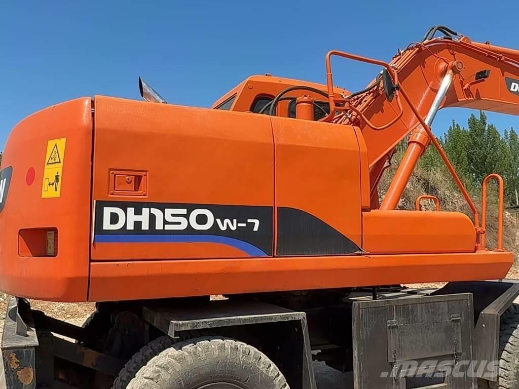 Doosan DH150 W-7 Excavatoare cu roti