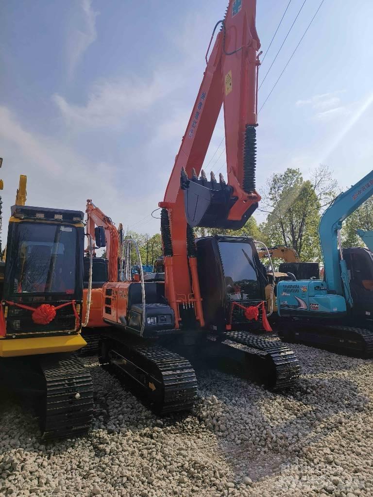 Hitachi ZX 120 Excavatoare pe șenile
