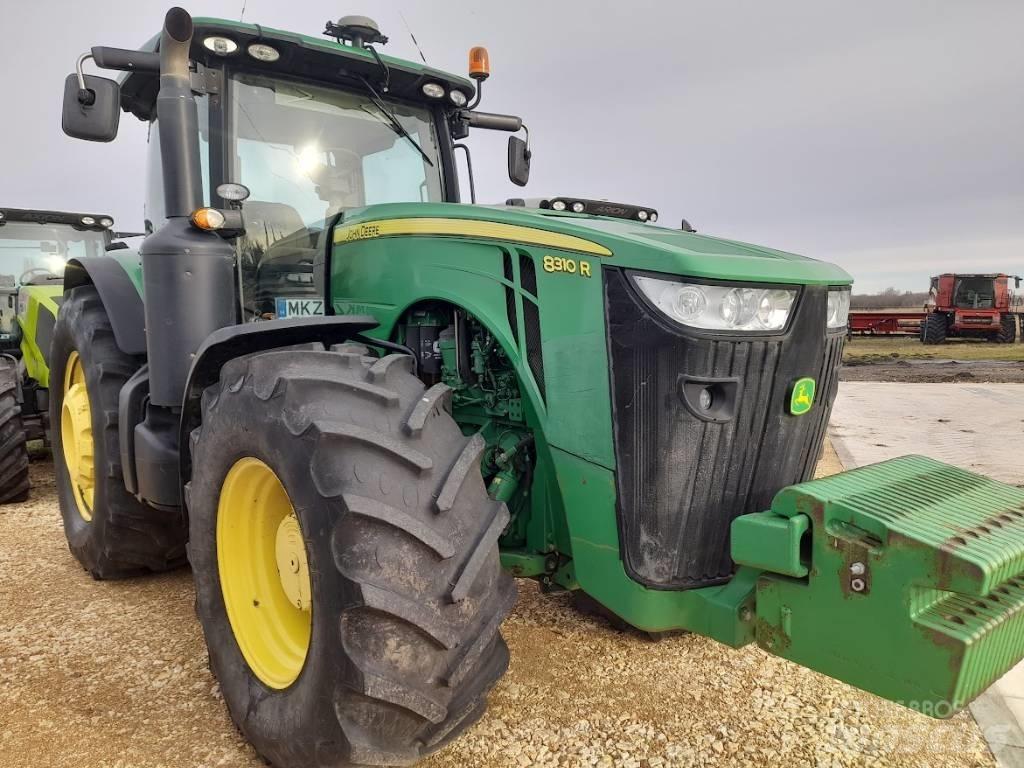 John Deere 8310 R Tractoare