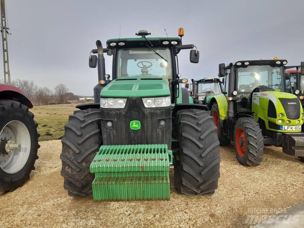 John Deere 8310 R Tractoare