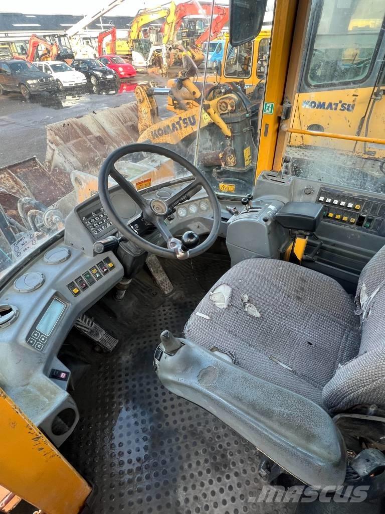 Volvo L 120 C Incarcator pe pneuri