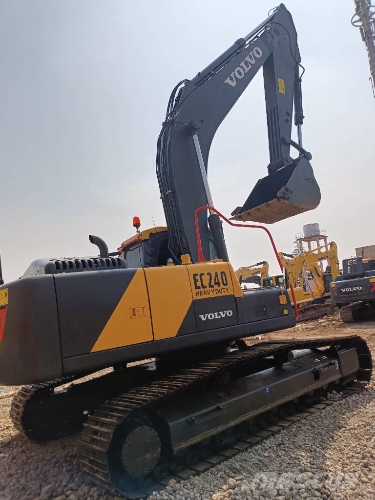 Volvo EC 240 Excavatoare pe șenile
