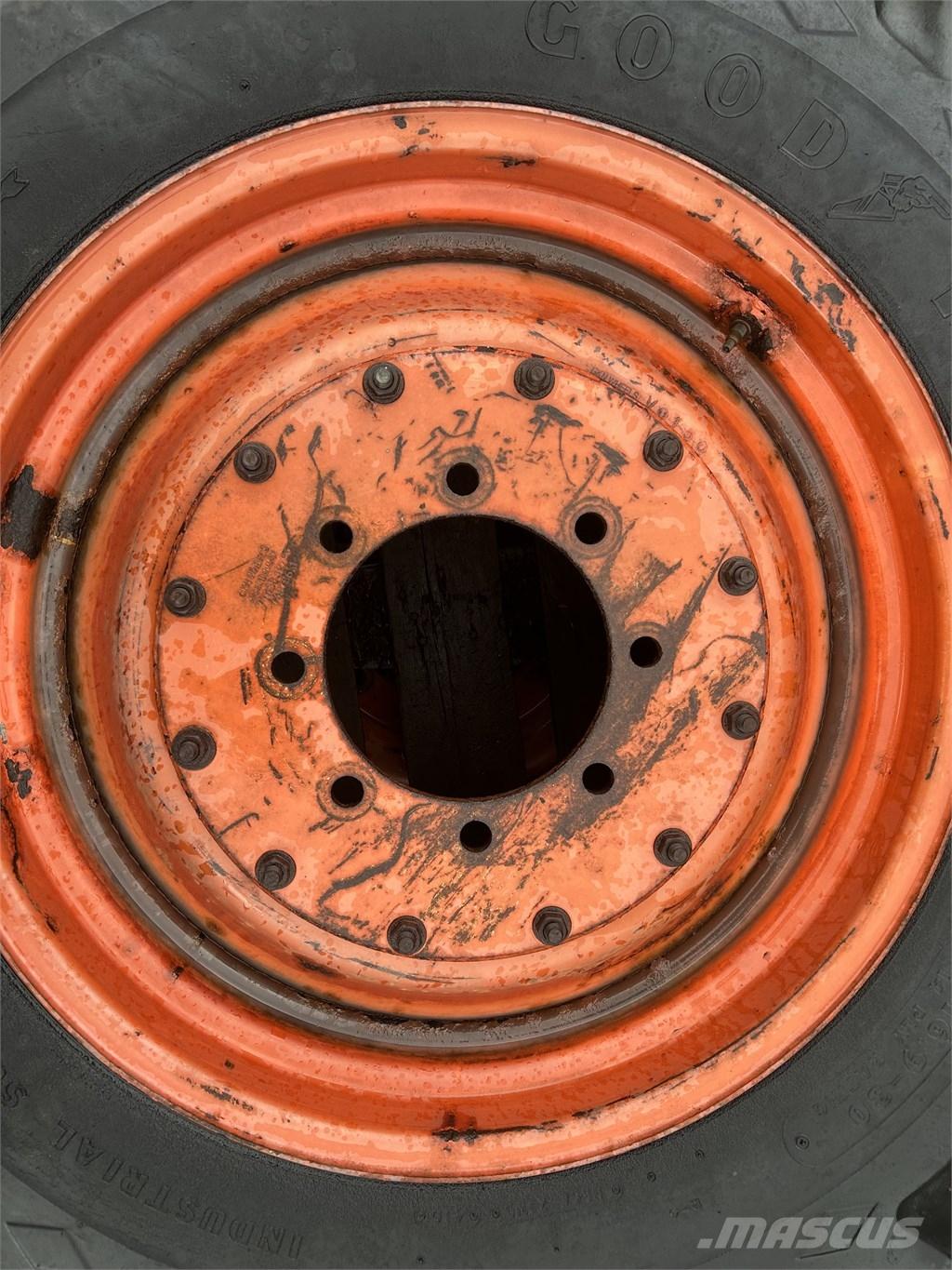 Goodyear 16,9-30 Roti