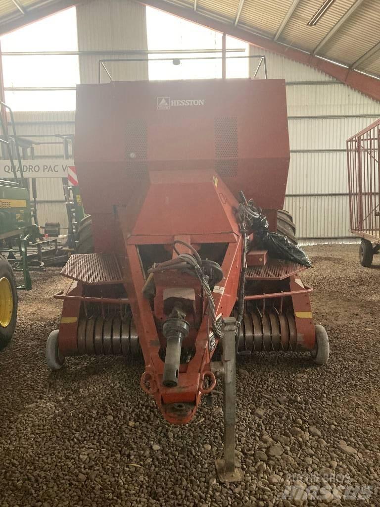 Hesston 4900 Baler dreptunghiular