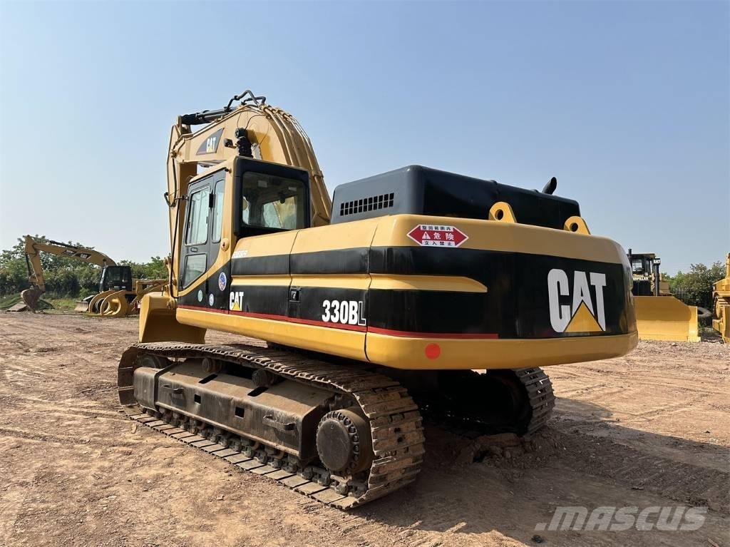 CAT 330 B Excavatoare pe șenile
