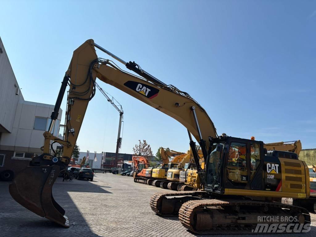 CAT 330 FL Excavatoare pe șenile
