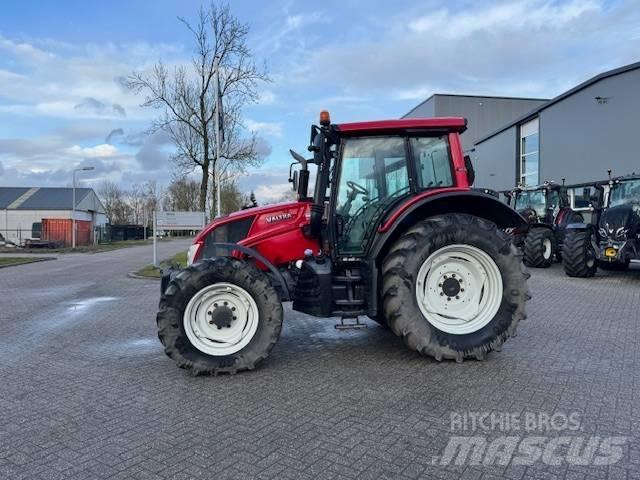 Valtra N123 Hitech5 Tractoare